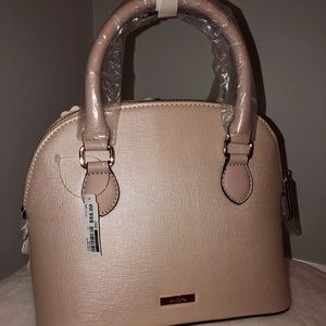 Mini crossbody handbag.